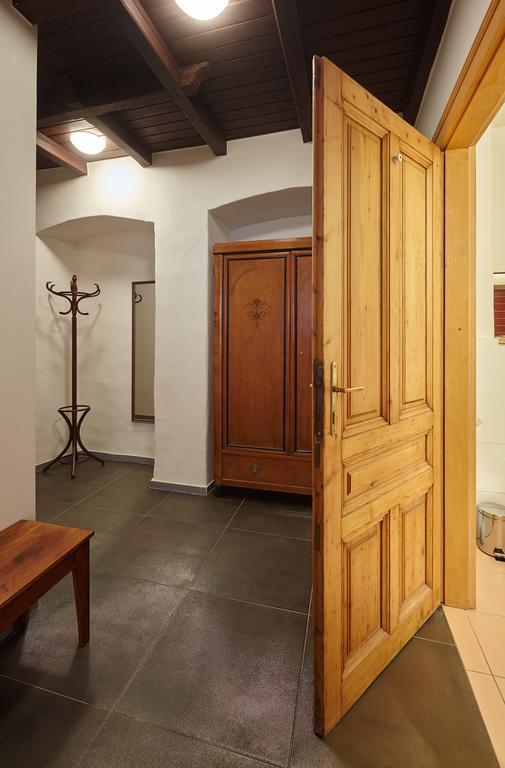 Queen Bee Apartments Prague Room photo